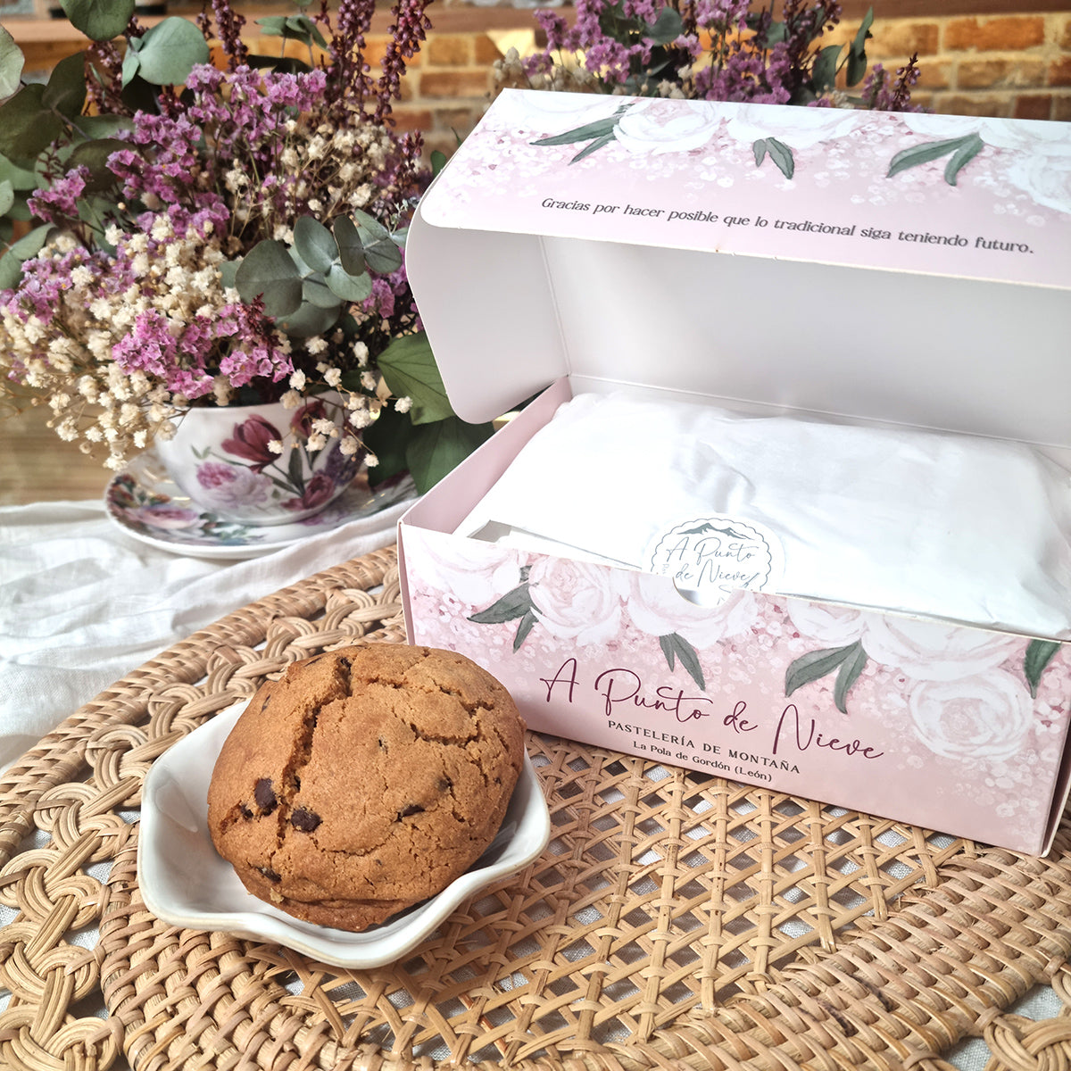 Cookies Clásicas en caja de cartón