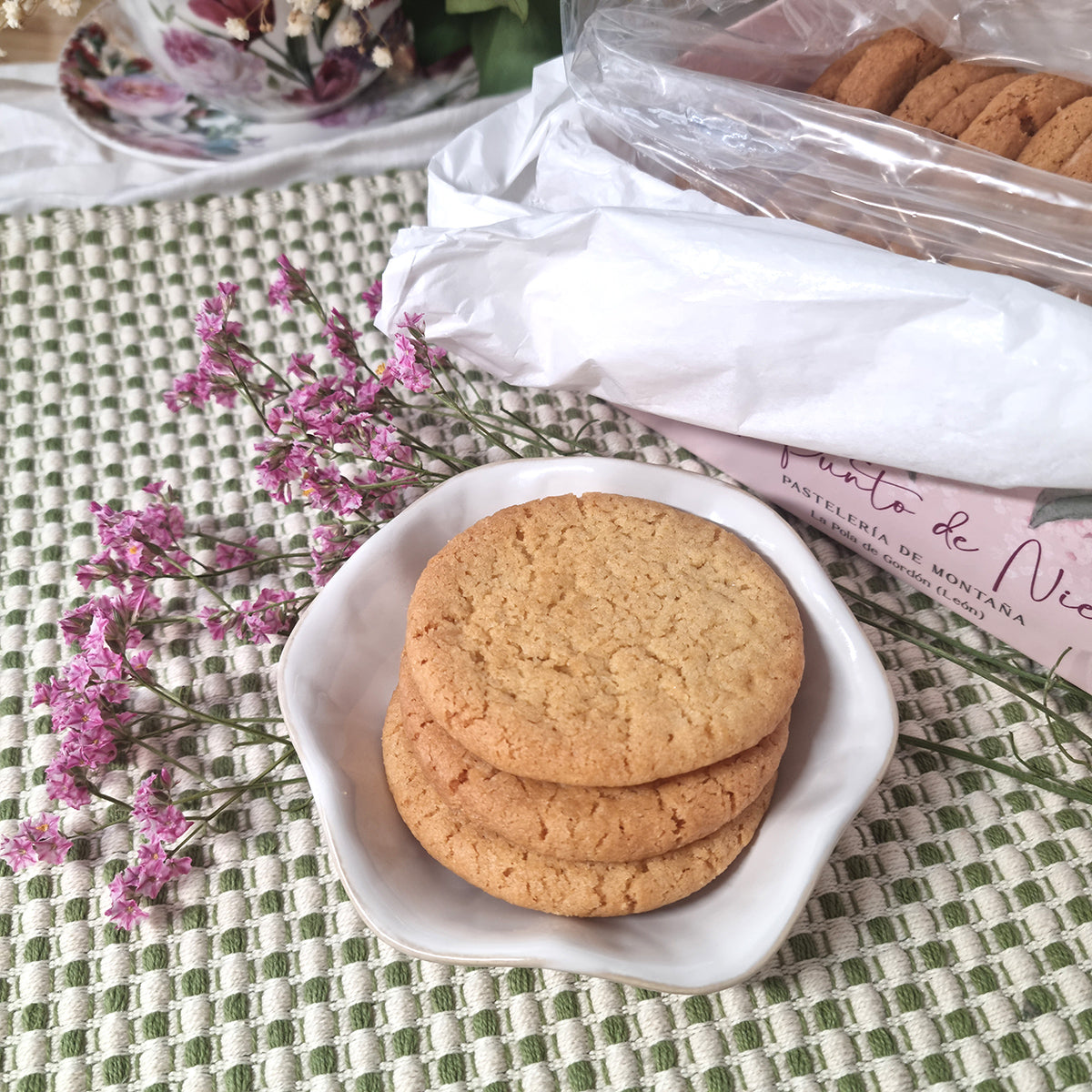 Suspiros de Tradición en caja de cartón