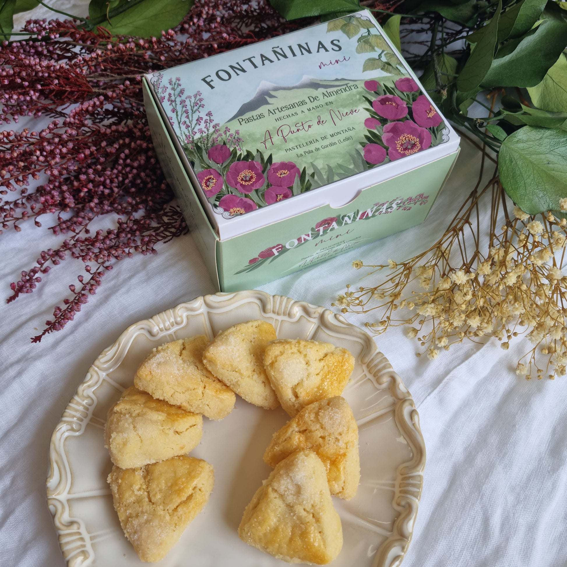 Pack de pastas artesanas Fontañinas en caja metálica y Pastas Fontañinas Mini
